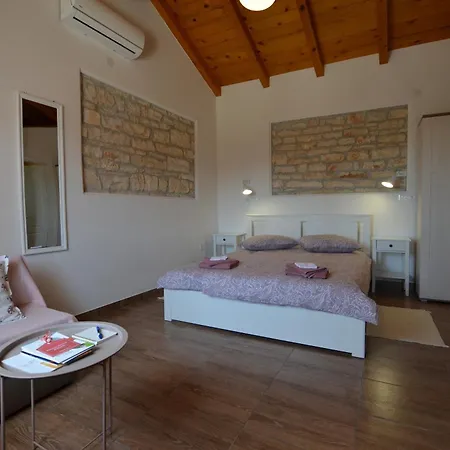 Casa Nini Apartment *
